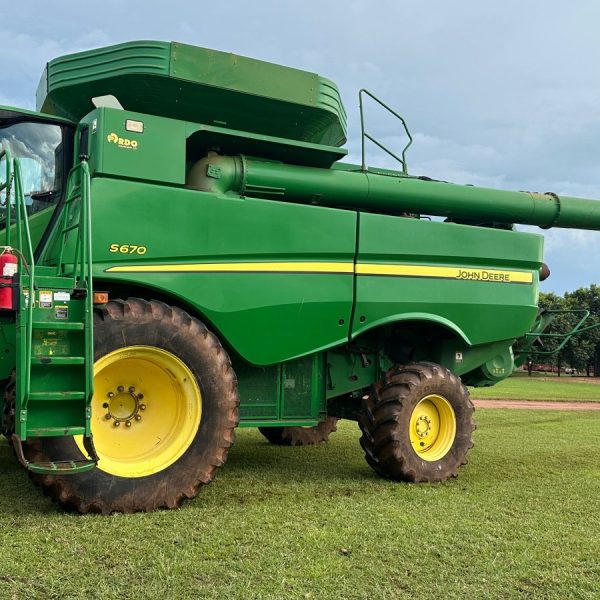 Cosechadora John Deere S670